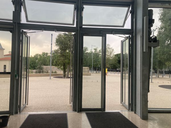 Amortisseur-limiteur-porte1